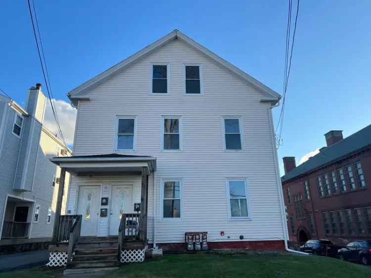 3 Bedroom Townhouse for Rent in Worcester MA