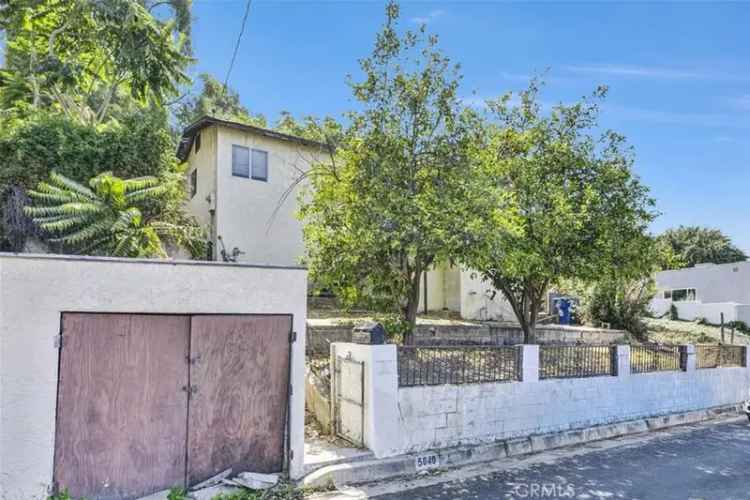 Single-family house For Sale in 5040, Cavanagh Road, Los Angeles, California