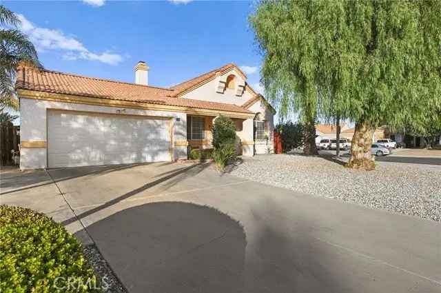 Single-family house For Sale in Perris, California