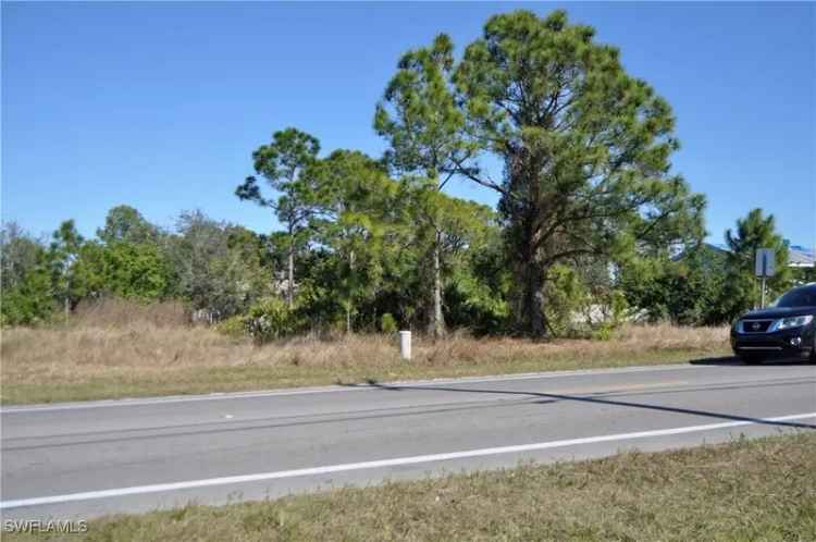 Land For Sale in 3418, 8th Street Southwest, Lehigh Acres, Florida