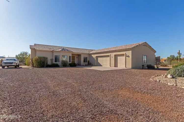 Single-family house For Sale in Surprise, Arizona