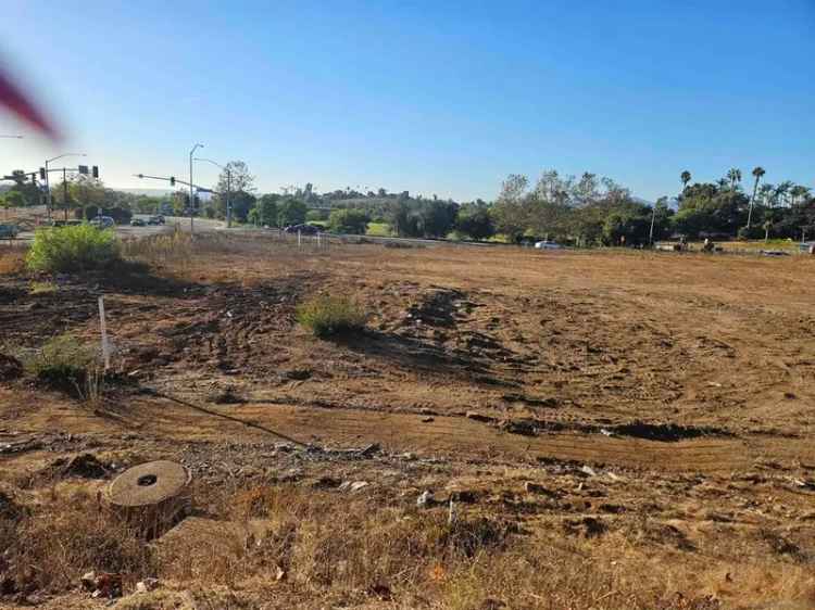 Land For Sale in 2167, North Santa Fe Avenue, Vista, California