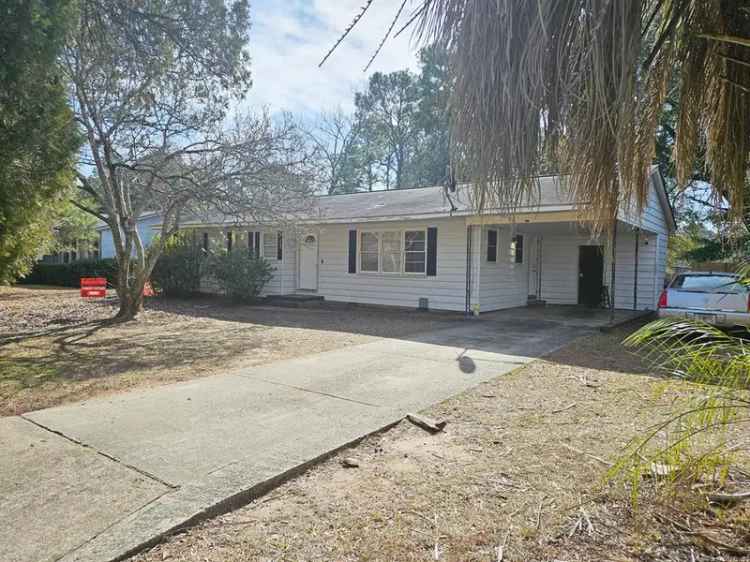 Single-family house For Sale in 1820, Melrose Drive, Albany, Georgia