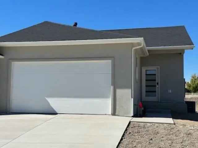 House For Sale in 585, North Grand Falls Court, Grand Junction, Colorado