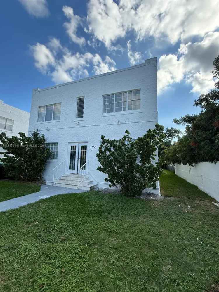 Multi-family house For Sale in 1856, Southwest 22nd Terrace, Miami, Florida