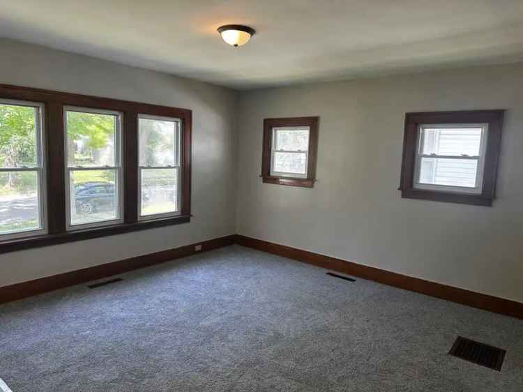 Single-family house For Sale in 1268, East Oak Street, Kankakee, Illinois