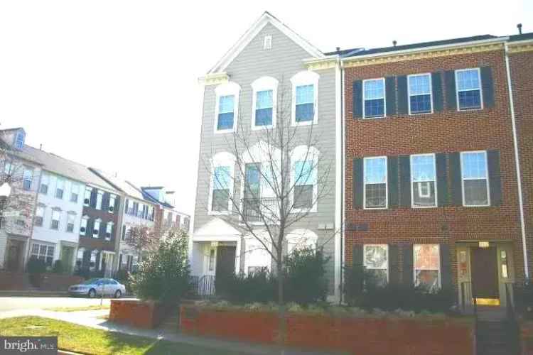 Townhouse for Rent Near Downtown Kentlands