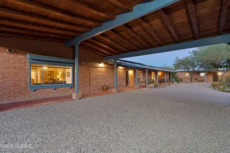 Single-family house For Sale in 2630, North Sahuara Avenue, Tucson, Arizona