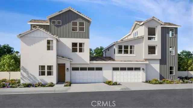 Condo For Sale in Irvine, California