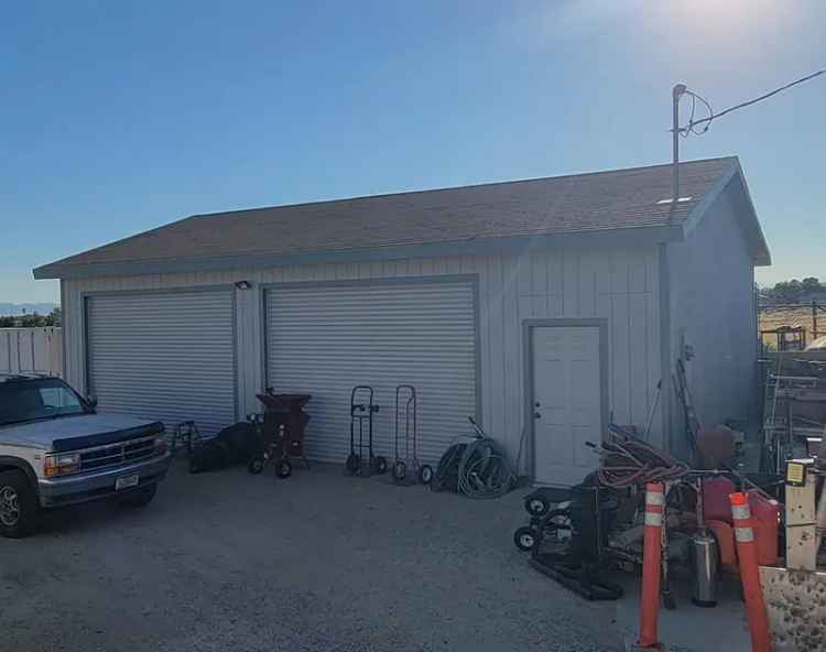 Single-family house For Sale in Rosamond, California