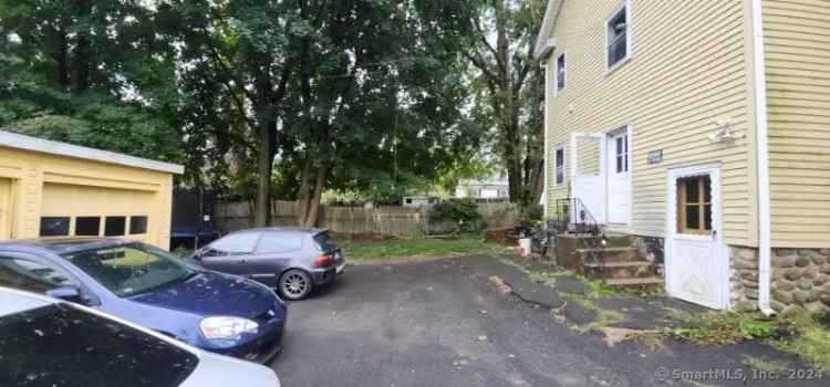 Multi-family house For Sale in 107, Wolcott Street, Bristol, Connecticut