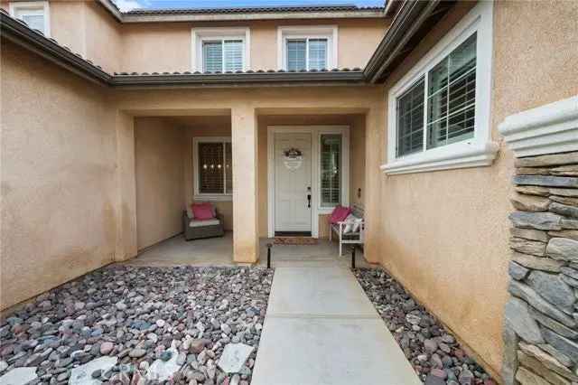 Single-family house For Sale in 29851, Fox Creek Drive, Menifee, California