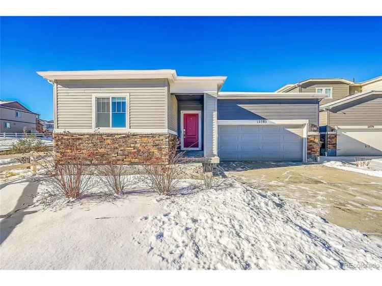 Single-family house For Sale in Parker, Colorado