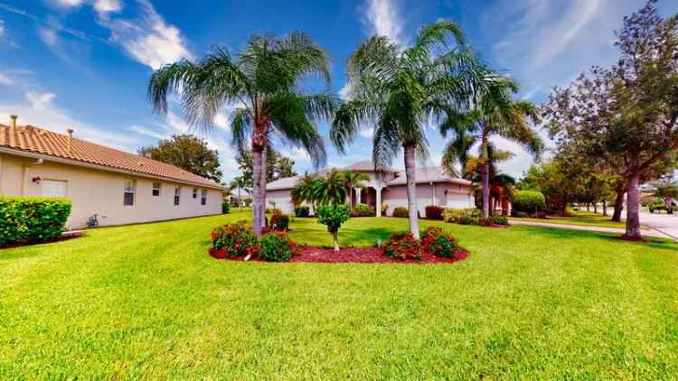 Single-family house For Sale in 11343, Southwest Mountain Ash Circle, Port Saint Lucie, Florida