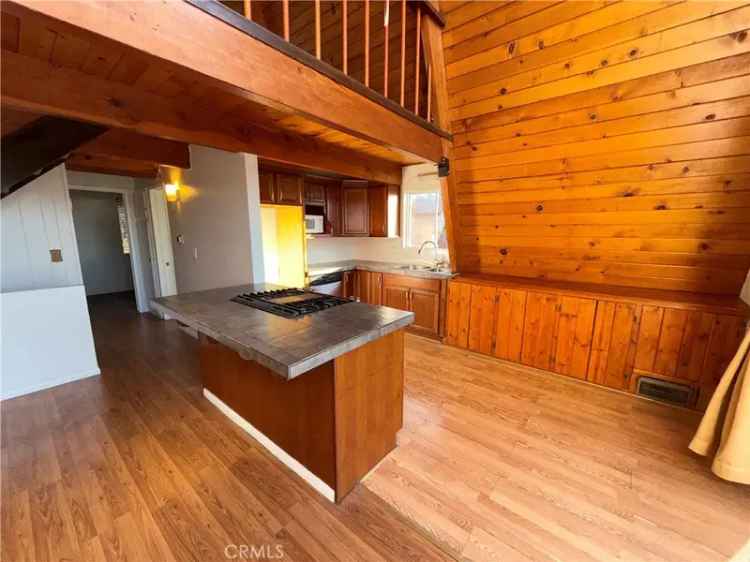 Single-family house For Sale in Lake Arrowhead, California