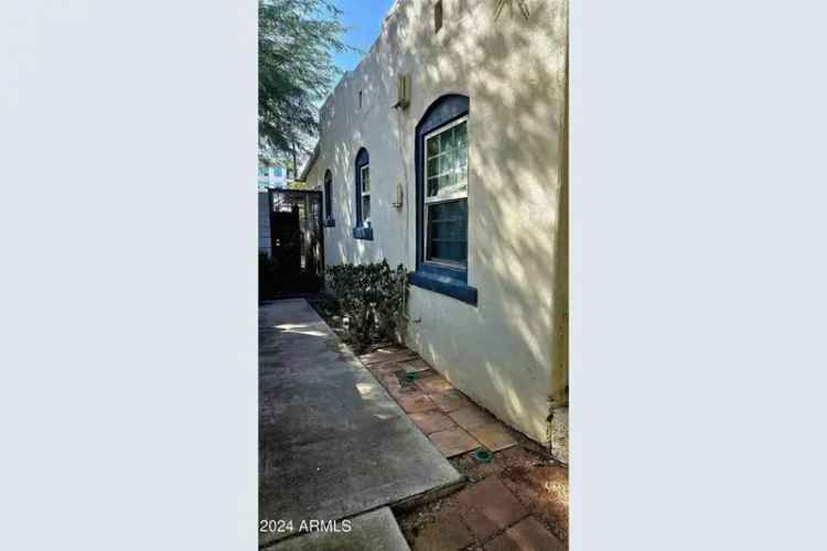 Single-family house For Sale in 2322, North 8th Street, Phoenix, Arizona