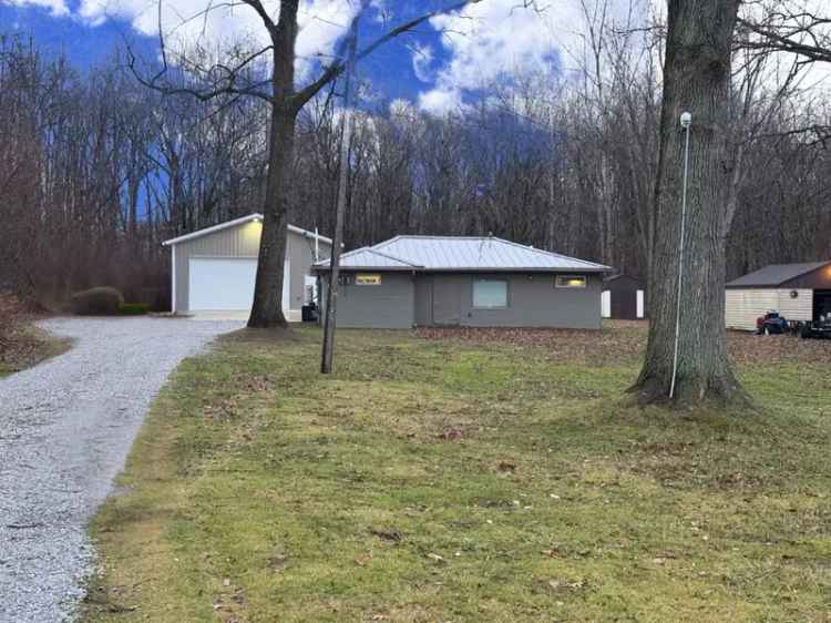 Single-family house For Sale in 308, South Karwick Road, Michigan City, Indiana