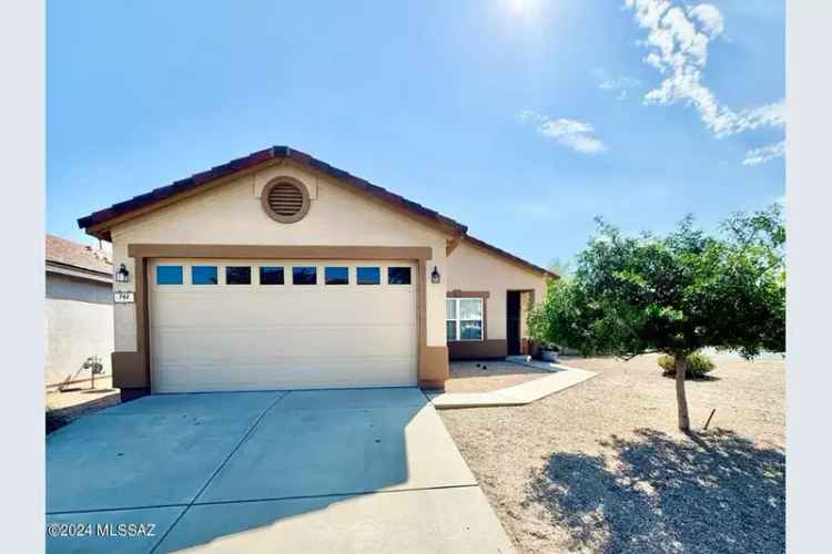 Single-family house For Sale in 743, West Buffalo Grass Drive, Oro Valley, Arizona