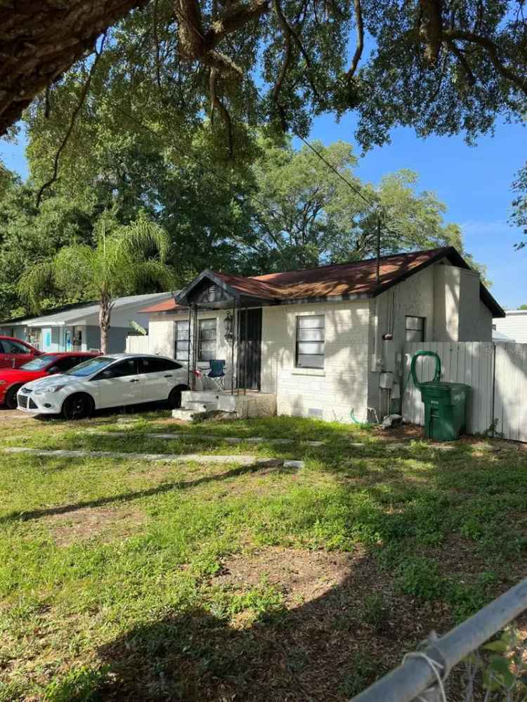 Single-family house For Sale in 8218, North 18th Street, Tampa, Florida