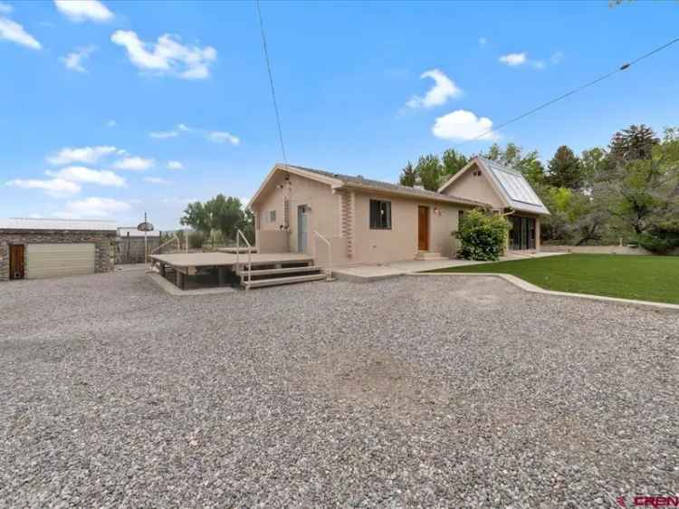 Single-family house For Sale in Montrose, Colorado