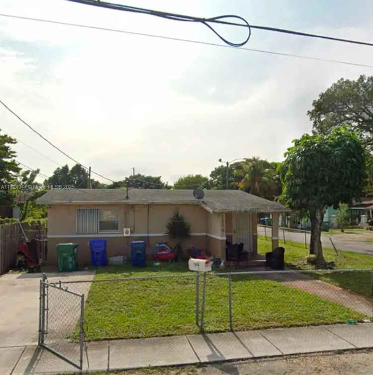 Single-family house For Sale in 1896, Northwest 64th Street, Miami, Florida