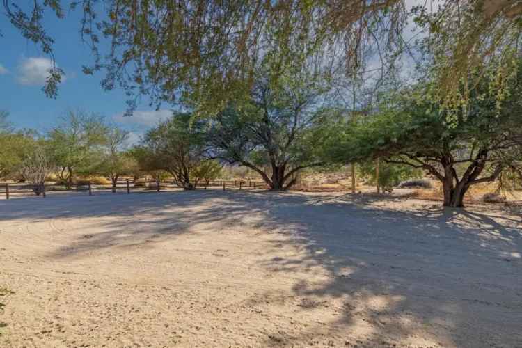 Single-family house For Sale in 692, Horseshoe Road, Borrego Springs, California