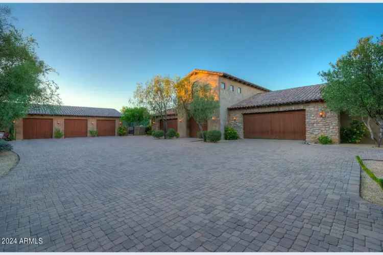 Single-family house For Sale in 8000, East Mariposa Grande Drive, Scottsdale, Arizona