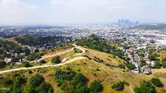 Land For Sale in Los Angeles, California