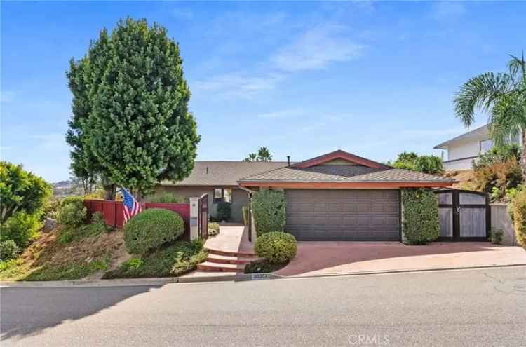 Single-family house For Sale in 30301, Grande Vista Avenue, Laguna Niguel, California