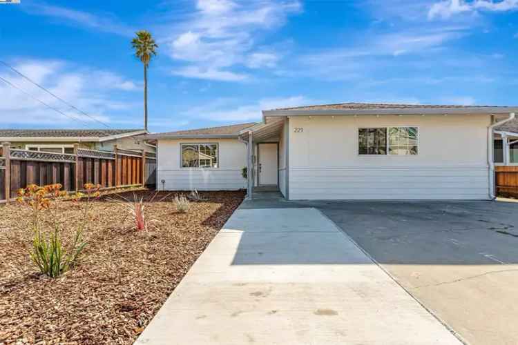 Single-family house For Sale in 221, Heath Street, Santa Cruz, California