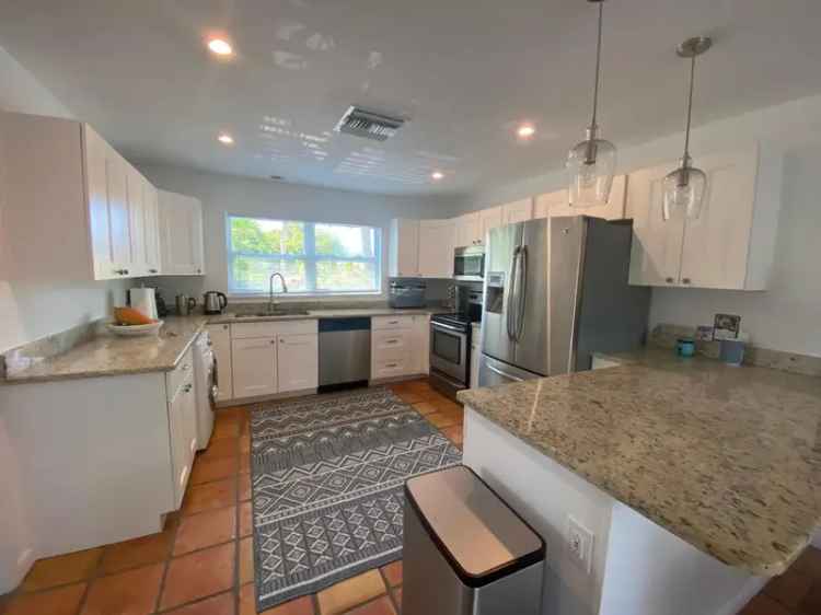 Naples Park Beachfront Bungalow Home for Rent