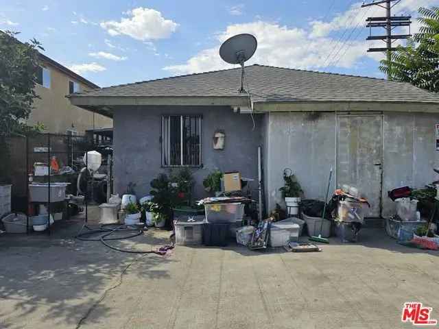 Single-family house For Sale in Los Angeles, California