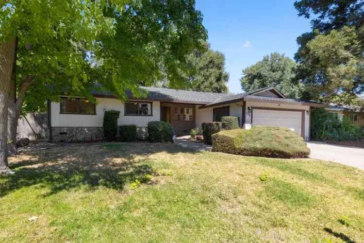 Single-family house For Sale in Sacramento, California