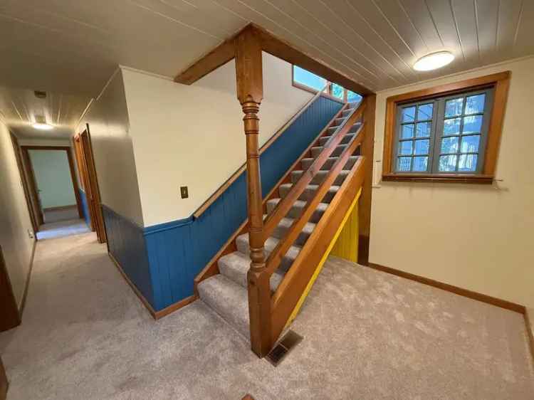 Spacious Vintage Home in SW Portland Near Parks and Amenities