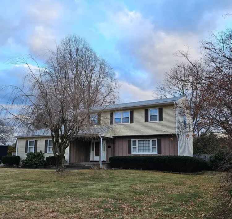 House For Sale in 29, Bancroft Road, East Hartford, Connecticut