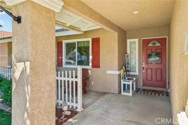 Single-family house For Sale in 29981, White Wake Drive, Canyon Lake, California