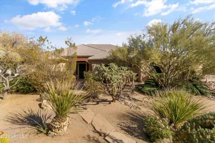 Single-family house For Sale in 37615, North Tranquil Trail, Carefree, Arizona