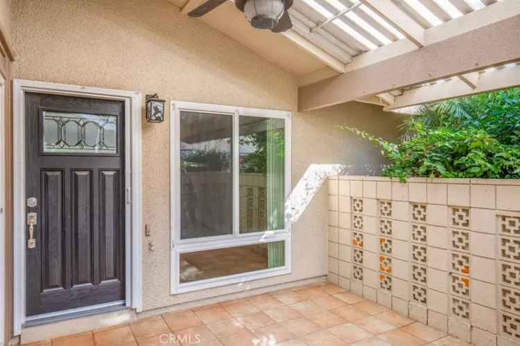 Co-op For Sale in 694, Avenida Sevilla, Laguna Woods, California