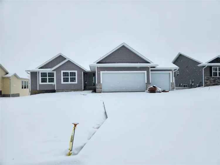 Single-family house For Sale in Cedar Rapids, Iowa