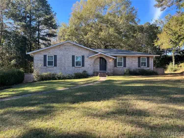 Single-family house For Sale in 230, Walker Road, Ozark, Alabama