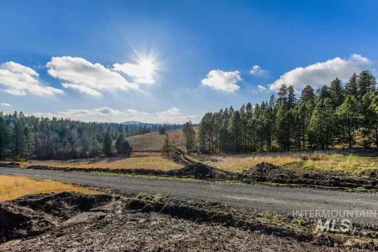 Land For Sale in Moscow, Idaho