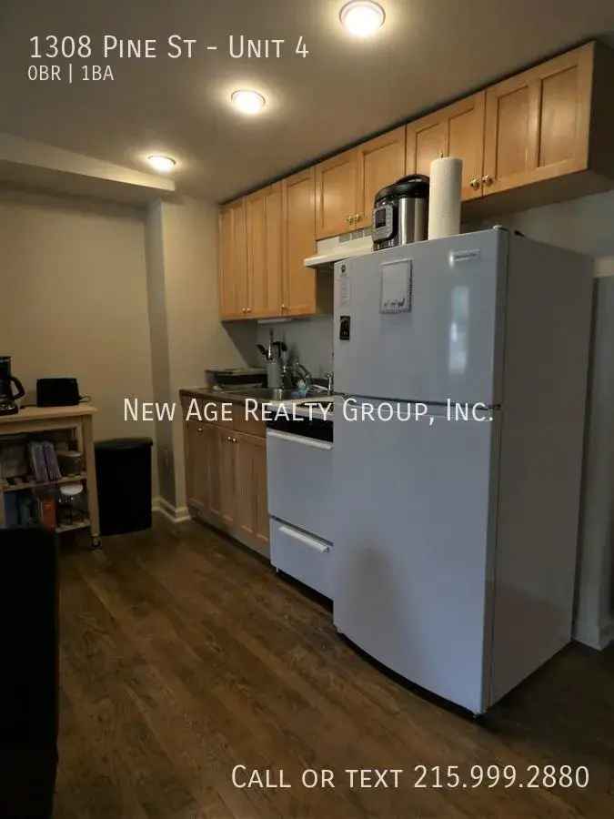 Spacious Studio Apartment in Center City Philadelphia