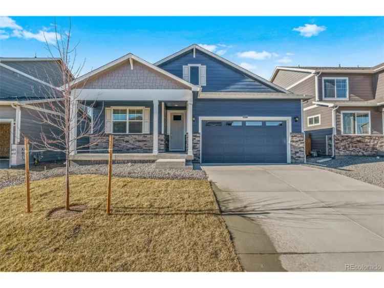 Single-family house For Sale in Thornton, Colorado