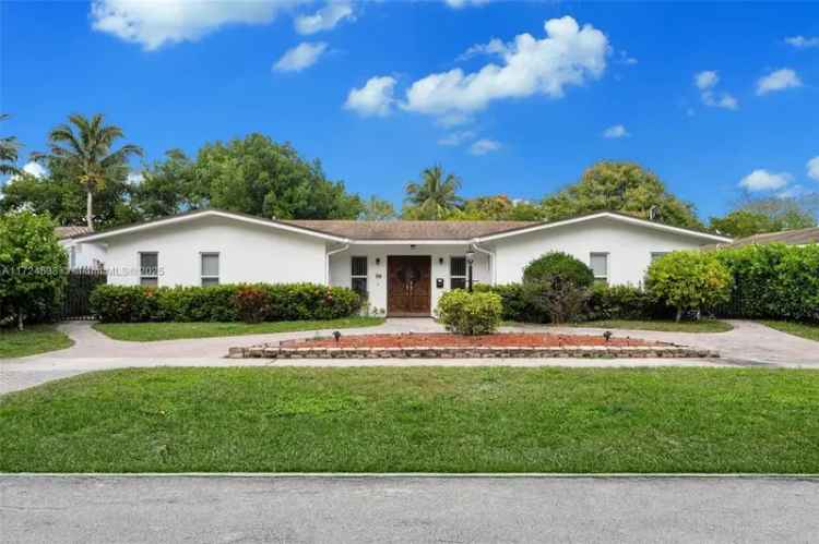 Single-family house For Sale in 2325, Northeast 191st Street, North Miami Beach, Florida