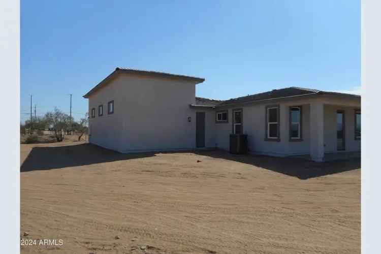 Single-family house For Sale in Surprise, Arizona