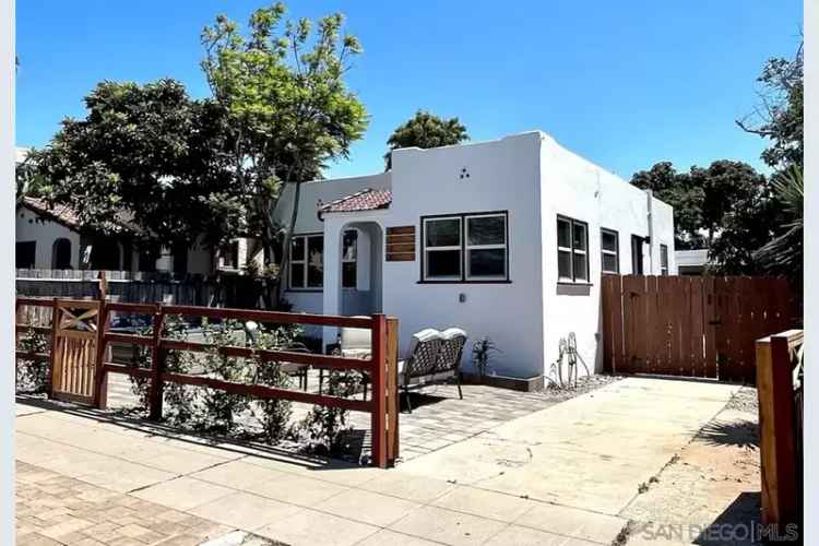 Single-family house For Sale in 4131, Lamont Street, San Diego, California