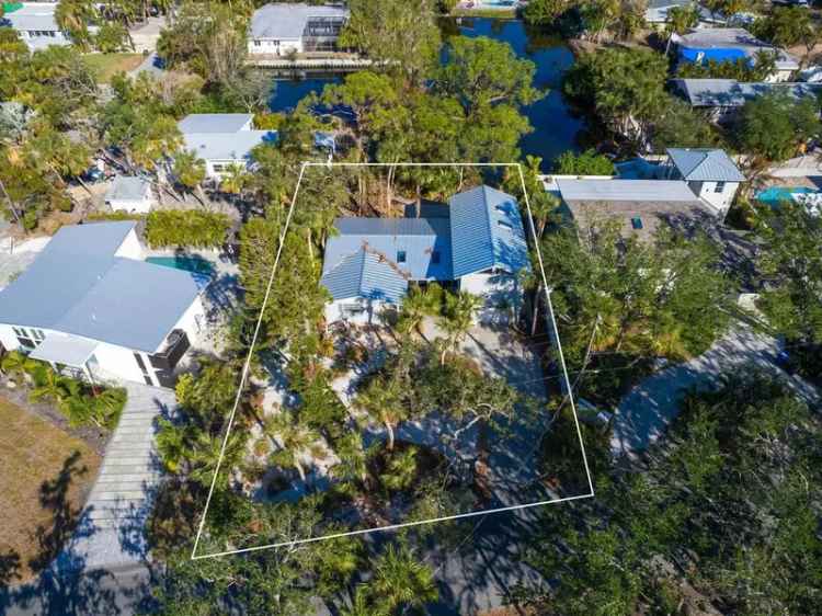 Single-family house For Sale in 523, Reid Street, Siesta Key, Florida