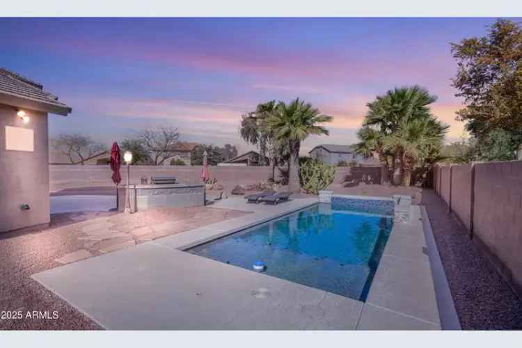 Single-family house For Sale in 43102, West Venture Road, Maricopa, Arizona