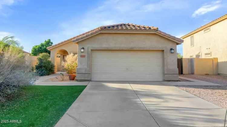 Single-family house For Sale in 20234, North 71st Lane, Glendale, Arizona