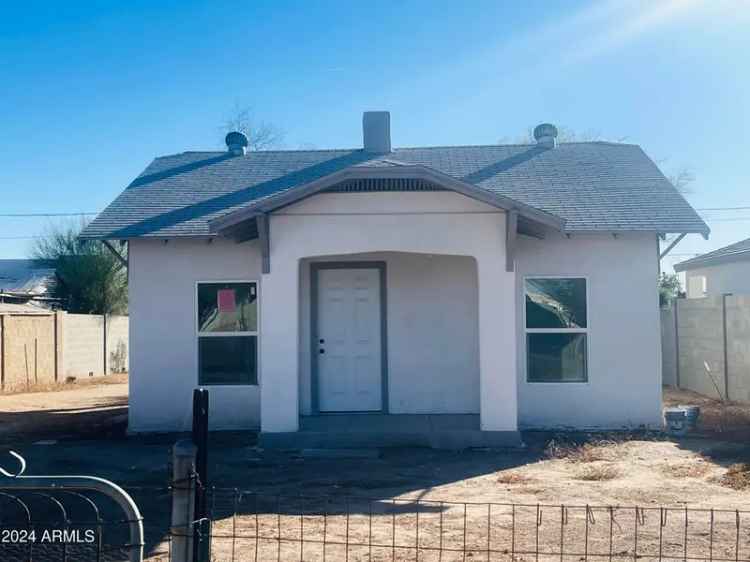 Single-family house For Sale in 207, East Jackson Avenue, Buckeye, Arizona